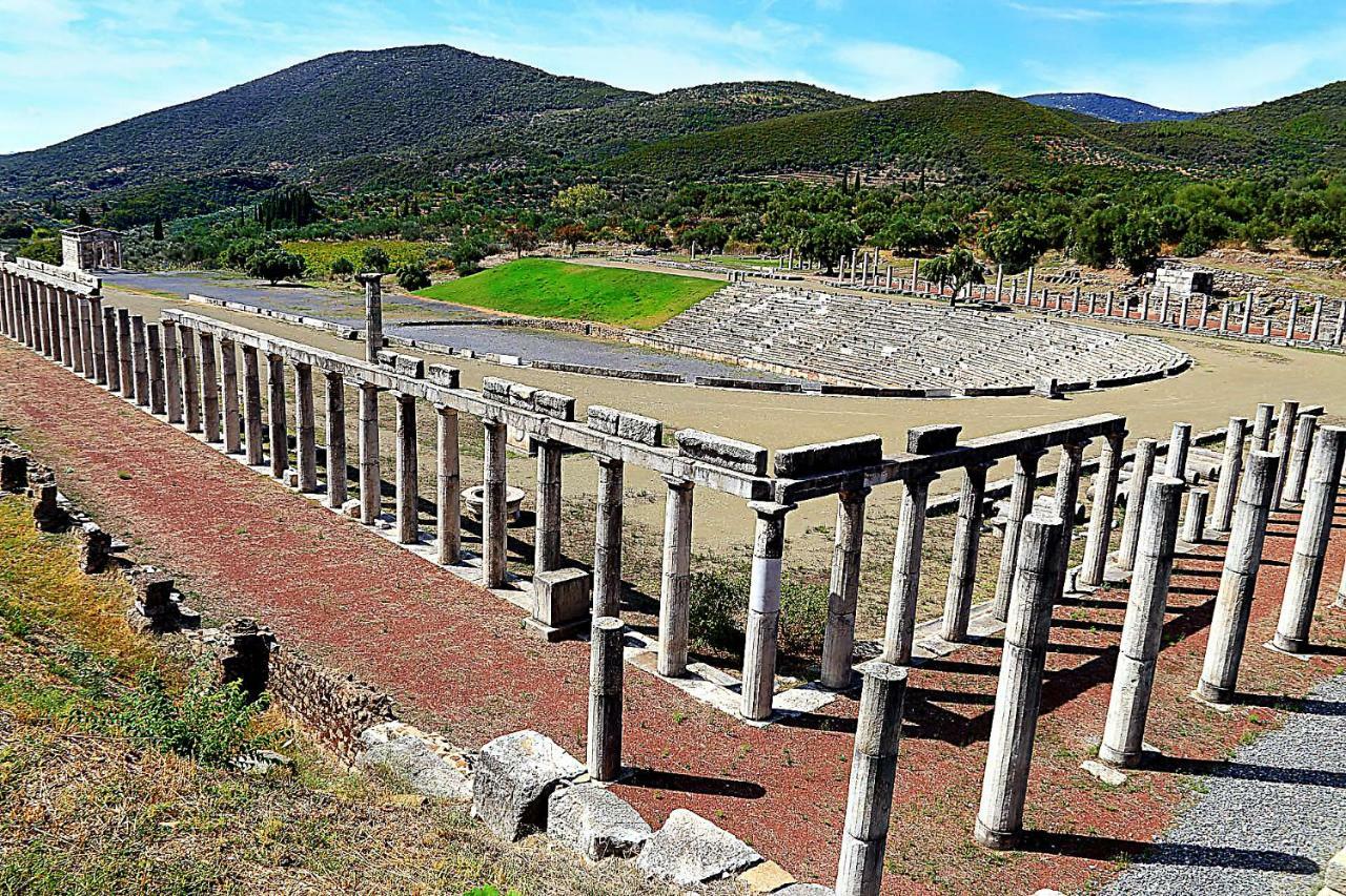 Stone Tower Retreat, Oasis Of Peace Appartamento Aristomenis Esterno foto